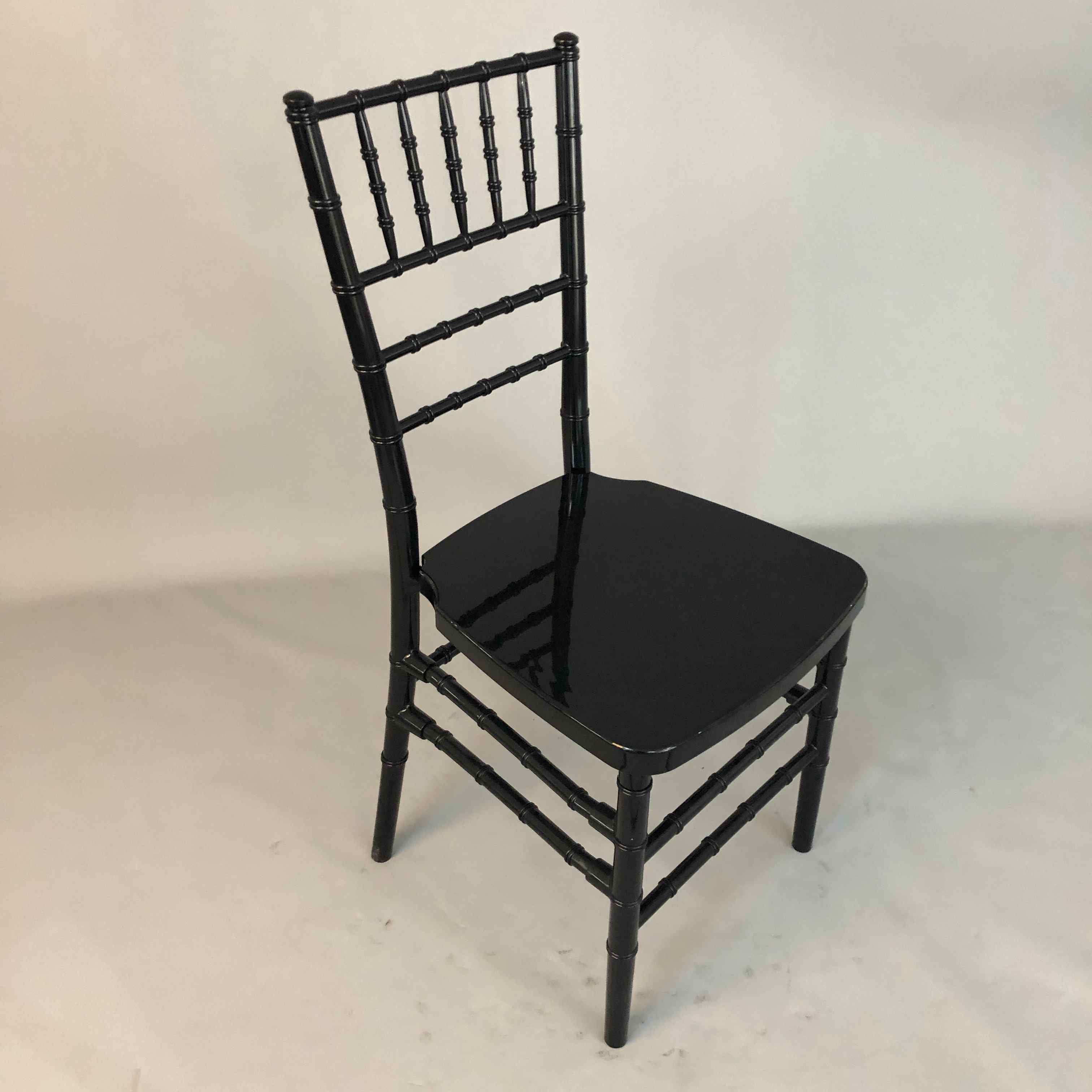 020.Traditional Chiavari Chair