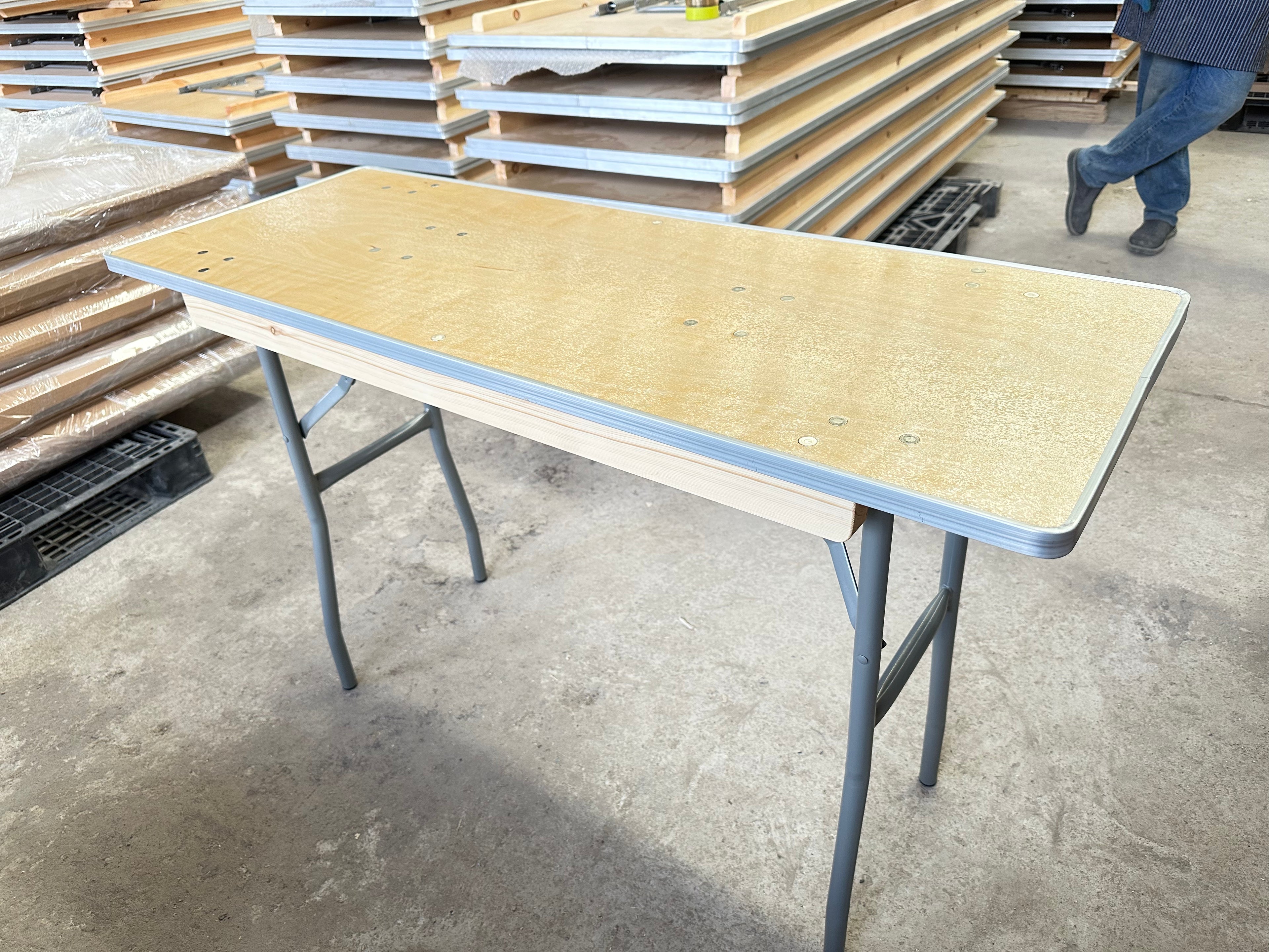017.Birch Plywood Tables